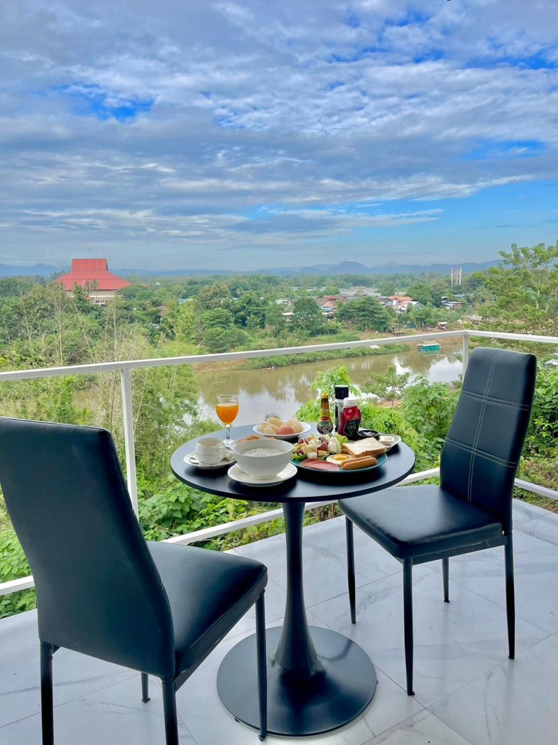 River Valley Resort แอทน่าน Luaran gambar