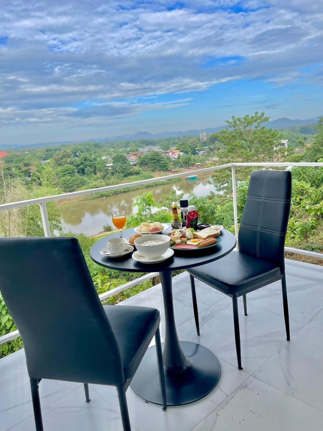 River Valley Resort แอทน่าน Luaran gambar